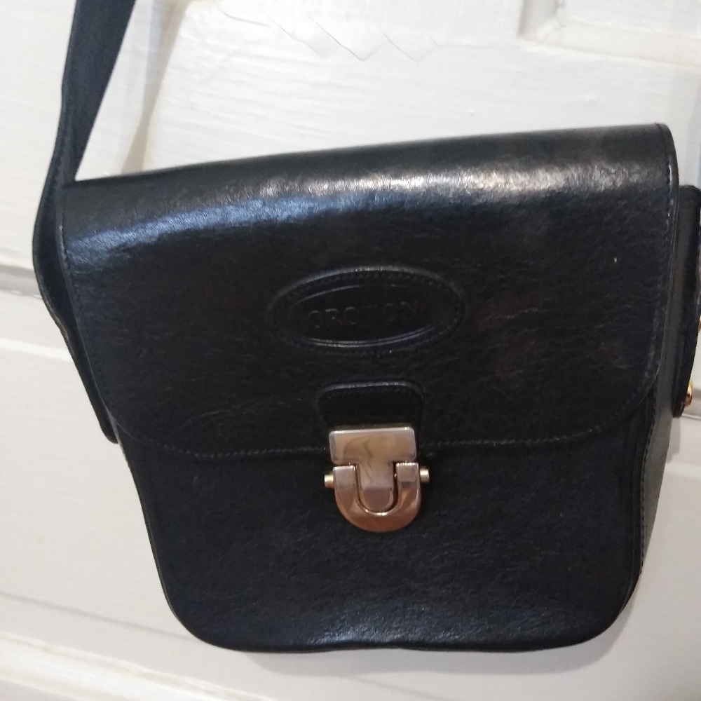 Oroton Leather purse